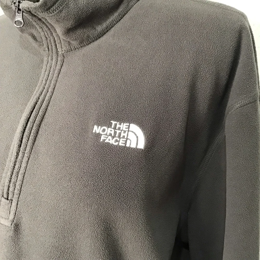 The North Face Quarter Zip Pullover Fleece Jacket